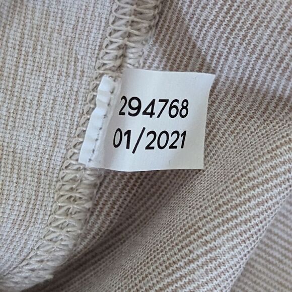 Outdoor Voices Dipped 7/8 Ankle Leggings in Neutral Beige, Ash and Teal … - Picture 11 of 13